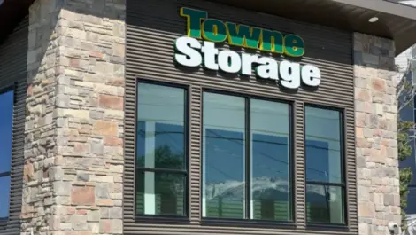 Store front Towne Storage Clearfield