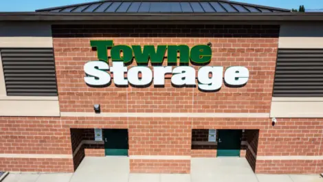 Large sign view of Towne Storage-Clinton