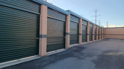 Drive up access to storage units Towne Storage Bluffdale