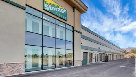 Exterior view of Towne Storage Deer Springs