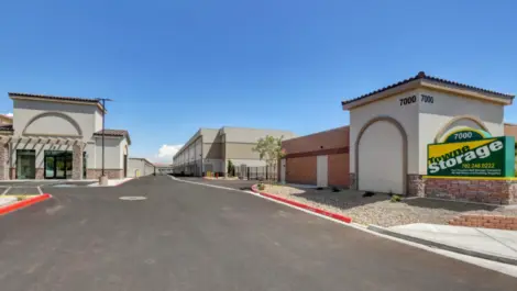 Exterior view to Towne Storage Cactus