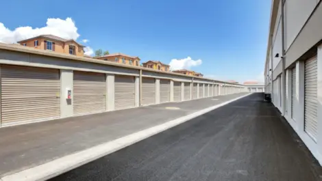 Outdoor storage units and drive up access Towne Storage Cactus