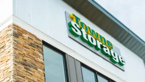 Towne Storage building sign at the Towne Storage Colt Plaza Storage Facility
