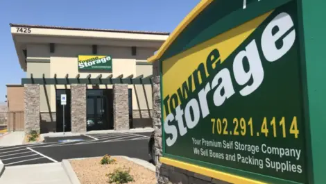Sign to Towne Storage Buffalo